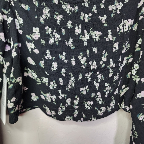 NEW BP Black Kasey Ditsy Floral Crop Size Small - Picture 4 of 10